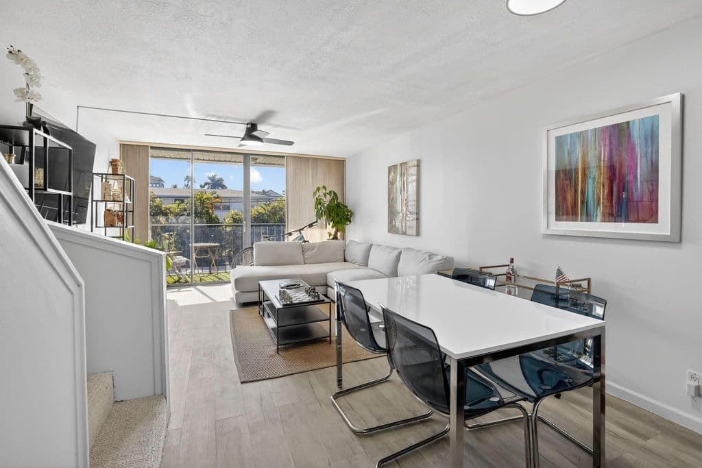 2-bedroom Condo — 1531 SE 15th Street #7