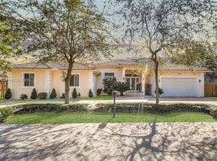 4-bedroom Single-Family Home — 9424 SW 123rd Ter, Miami, 33176