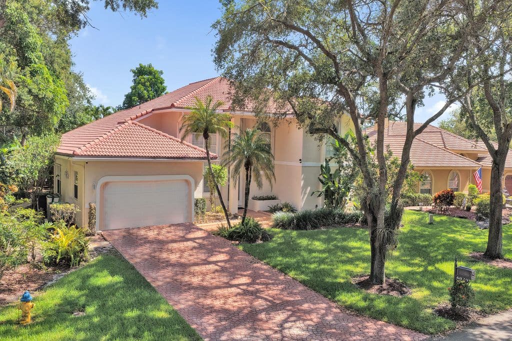 4+1 Müstakil ev — 6020 NW 61ST Manor