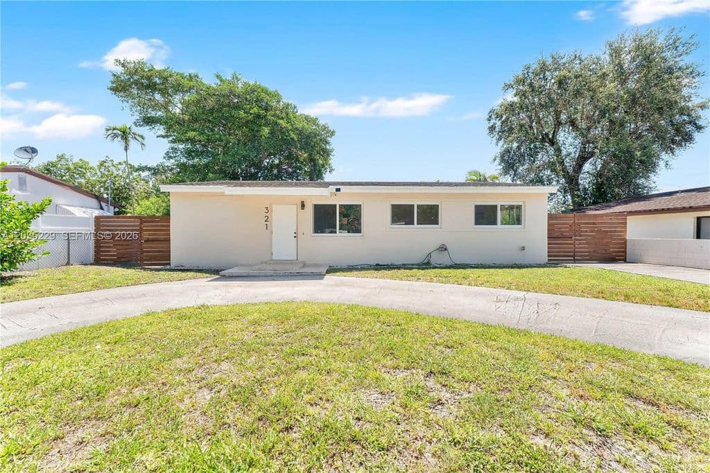 4-bedroom Single-Family Home — 321 NW 56th Ave