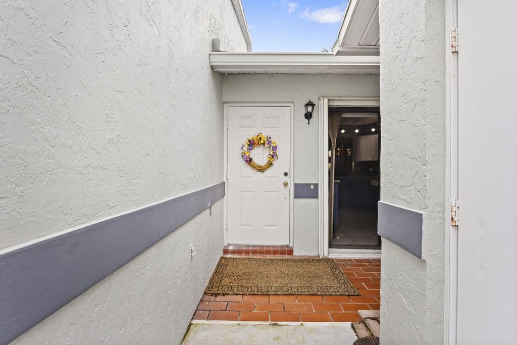 2+1 Condo — 2640 Gately Drive W #1601