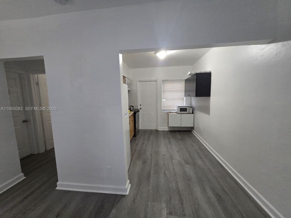 4+1 Mülk — 2729 NW 47th St