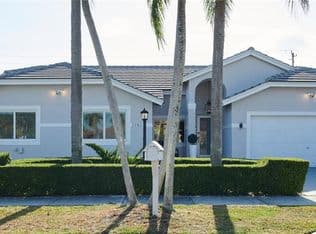 5+1 Müstakil ev — 2980 SW 141st Ct, Miami, 33175