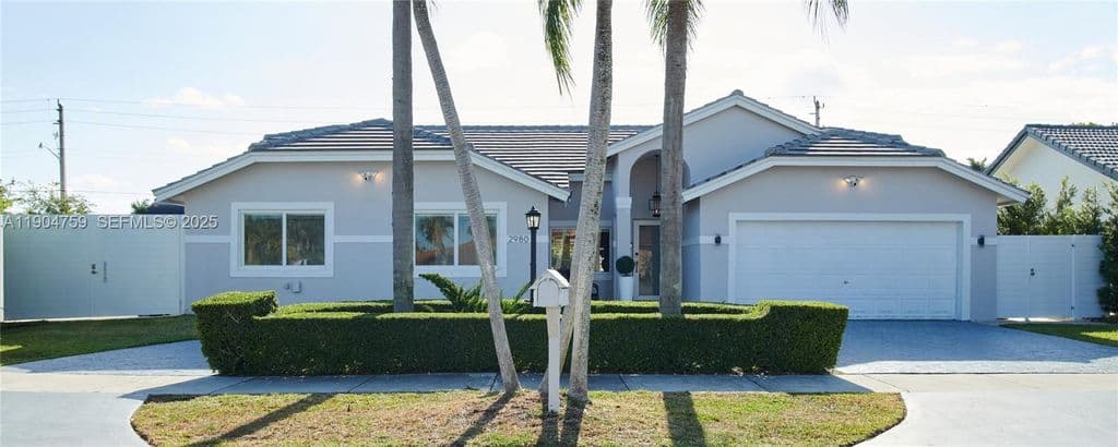 5+1 Müstakil ev — 2980 SW 141st Ct