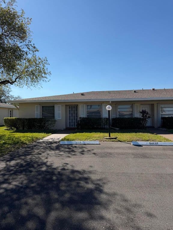 2-bedroom Condo — 8786 Belle Aire Drive