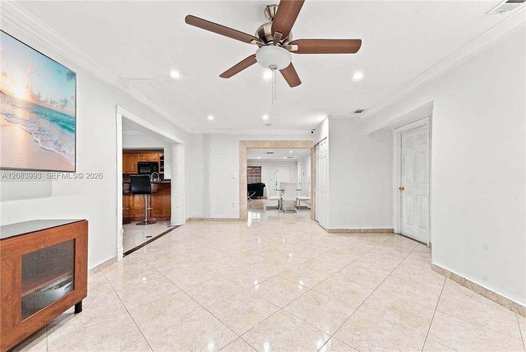 5+1 Müstakil ev — 13390 SW 46th Ter