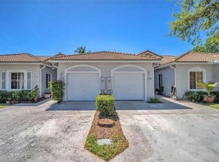 3+1 Müstakil ev — 4266 SW 10th Pl, Deerfield Beach, 33442