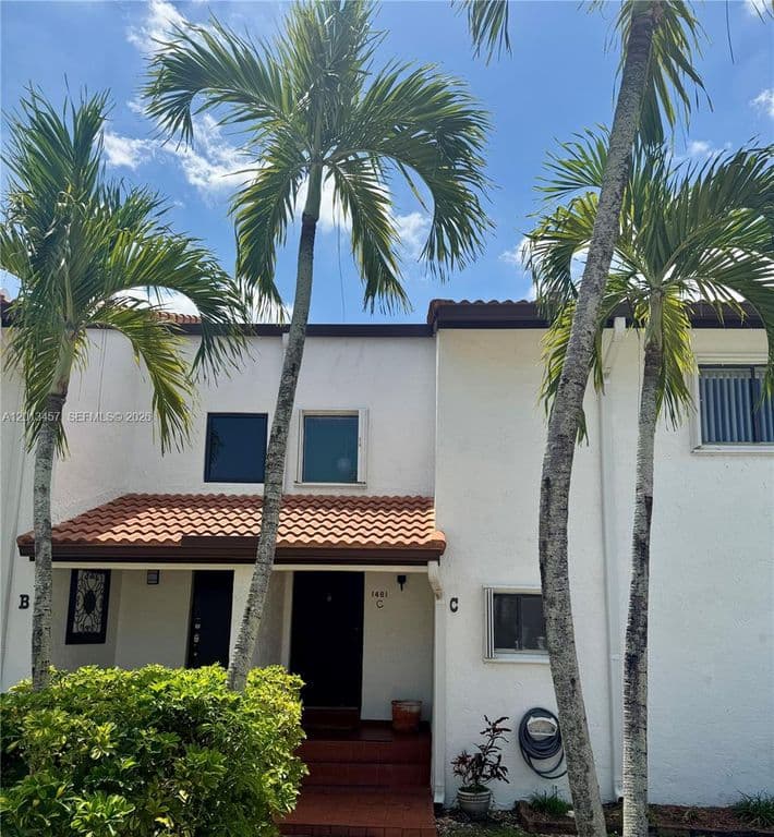 3-bedroom Condo — 1481 SW 124th Ct #7-C