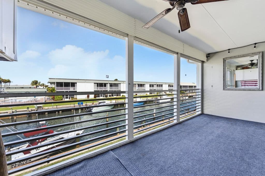 1-bedroom Condo — 117 Lehane Terrace #205