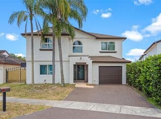 4-bedroom Single-Family Home — 15530 SW 59th St, Miami, 33193