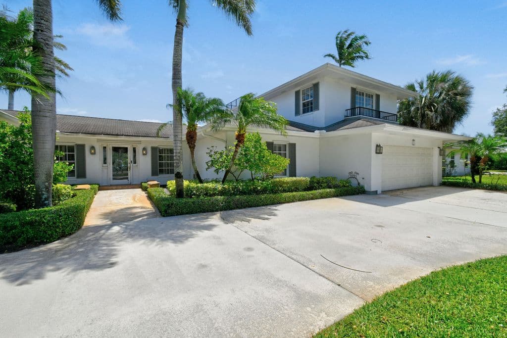4-bedroom Single-Family Home — 938 Turner Quay