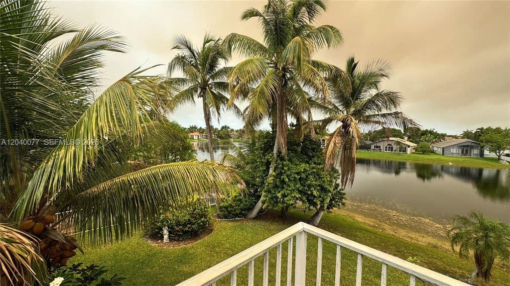 4-bedroom Single-Family Home — 17471 SW 12th St