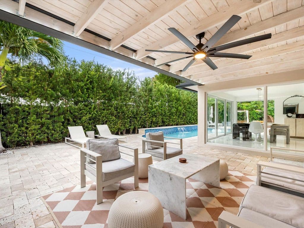 4-bedroom Single-Family Home — 2711 NE 19th Street