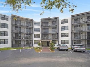 1+1 Condo — 3900 N HILLS Drive #306, Hollywood, 33021