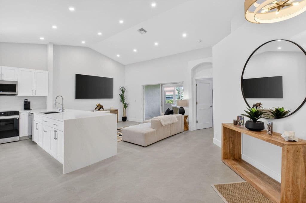 3+1 Müstakil ev — 6171 Floral Lakes Drive