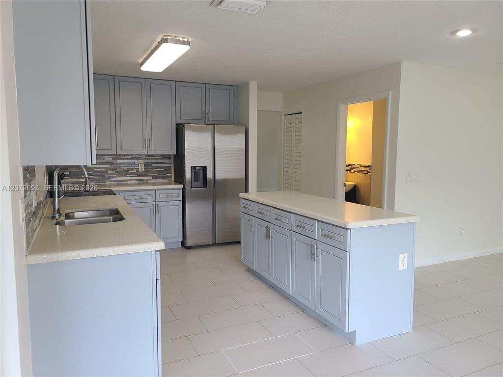 4-bedroom Single-Family Home — 8820 SW 13th St