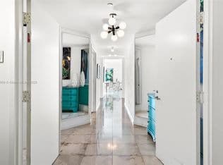 3+1 Condo — 3131 NE 188th St APT 1508, Miami, 33180