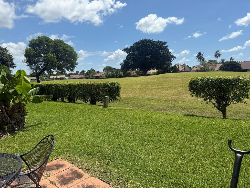 3-bedroom Single-Family Home — 7081 Woodmont Way