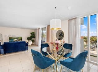2-bedroom Condo — 2030 S Ocean Dr APT 307, Hallandale, 33009