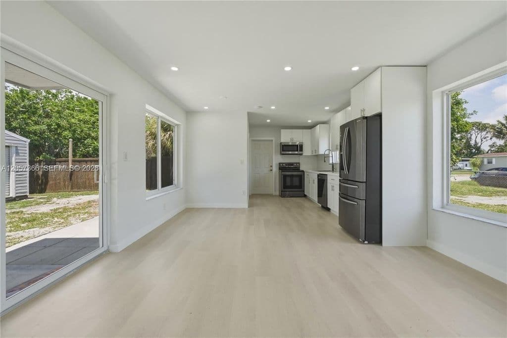 3-bedroom Single-Family Home — 20440 NW 20th Ct