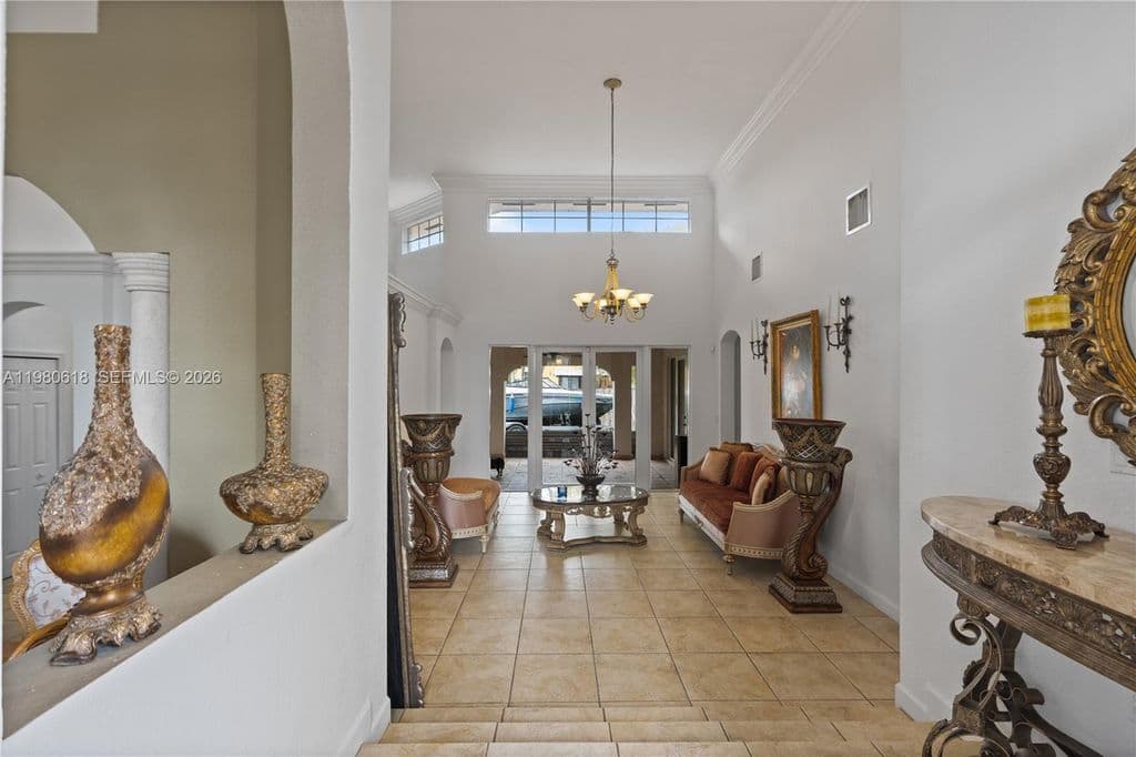 5+1 Müstakil ev — 12981 SW 197th St