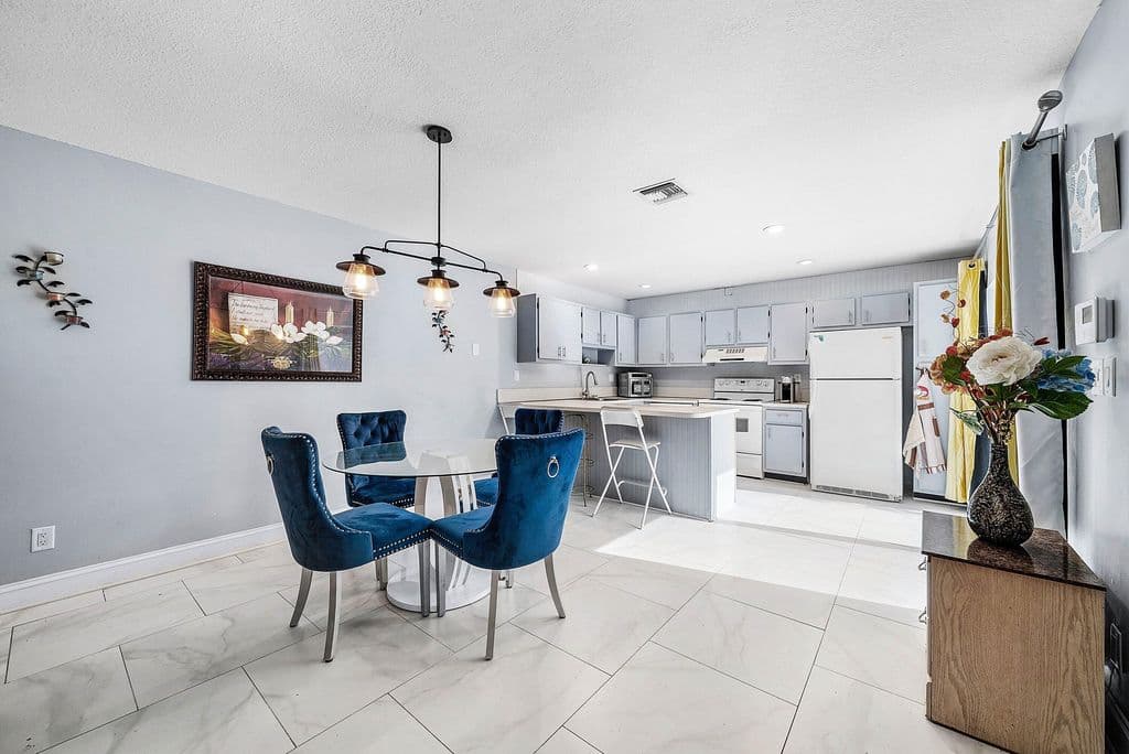 2-bedroom Property — 2616 SE 5TH Circle #D