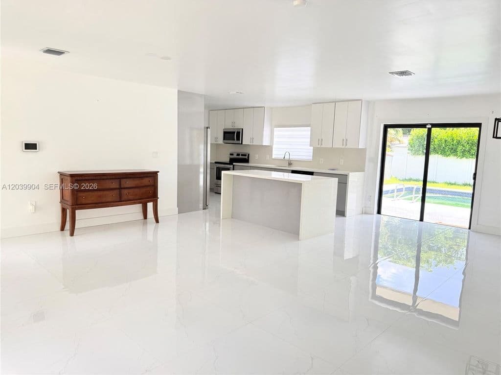 3+1 Müstakil ev — 18133 SW 93rd Ave