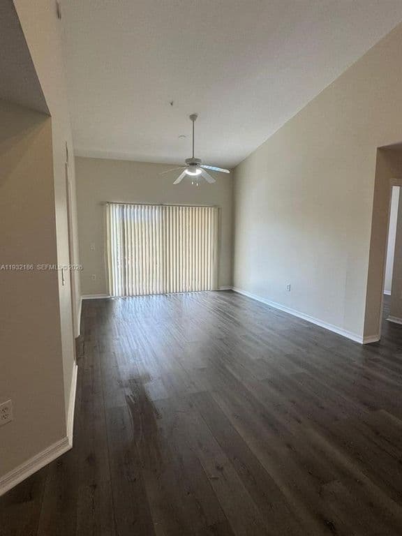 3-bedroom Condo — 4041 San Marino Blvd APT 308