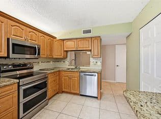 2+1 Condo — 15342 Lakes Of Delray Blvd APT 90, Delray Beach, 33484