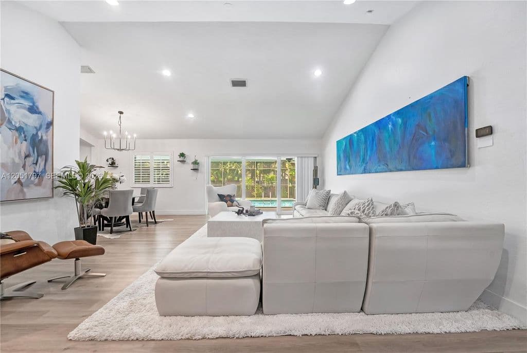 4+1 Müstakil ev — 8265 SW 176th Ter