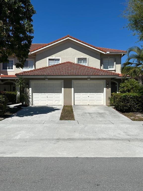 3+1 Mülk — 12768 Westhampton Circle