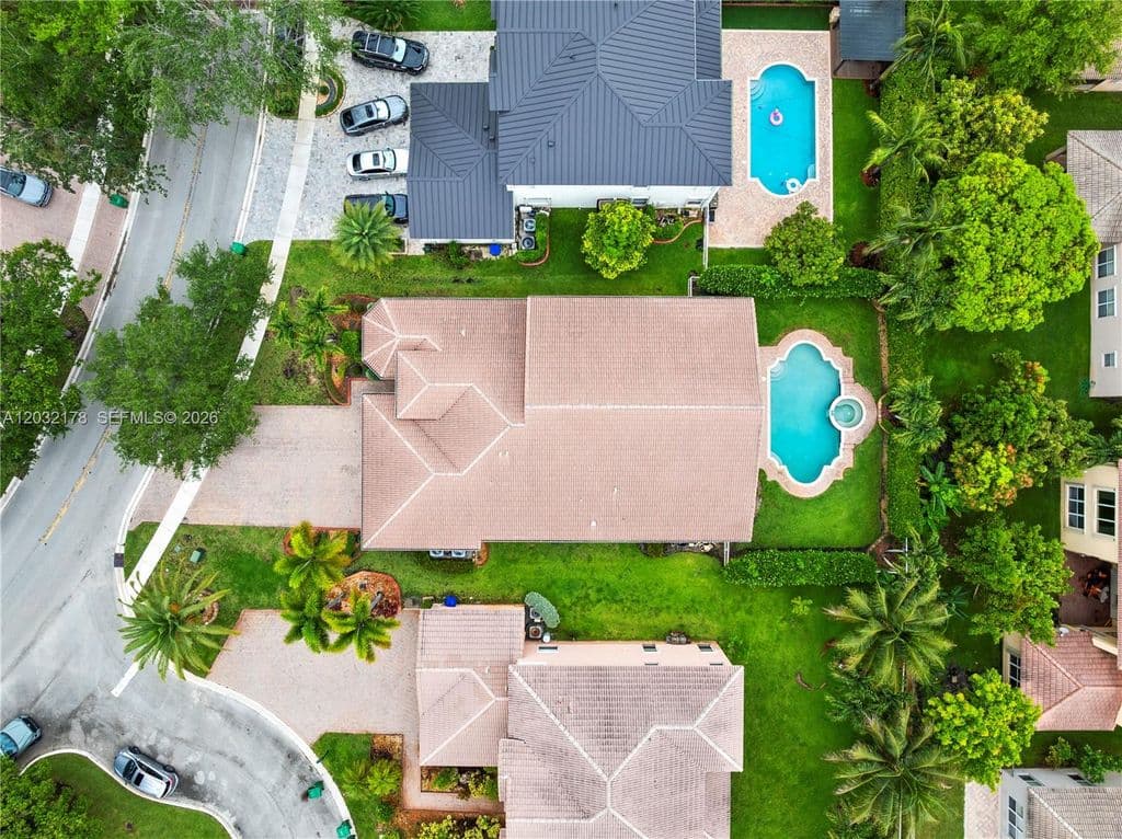 5-bedroom Single-Family Home — 5431 SW 184th Way