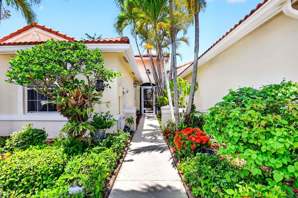 2-bedroom Single-Family Home — 7285 Burgess Drive