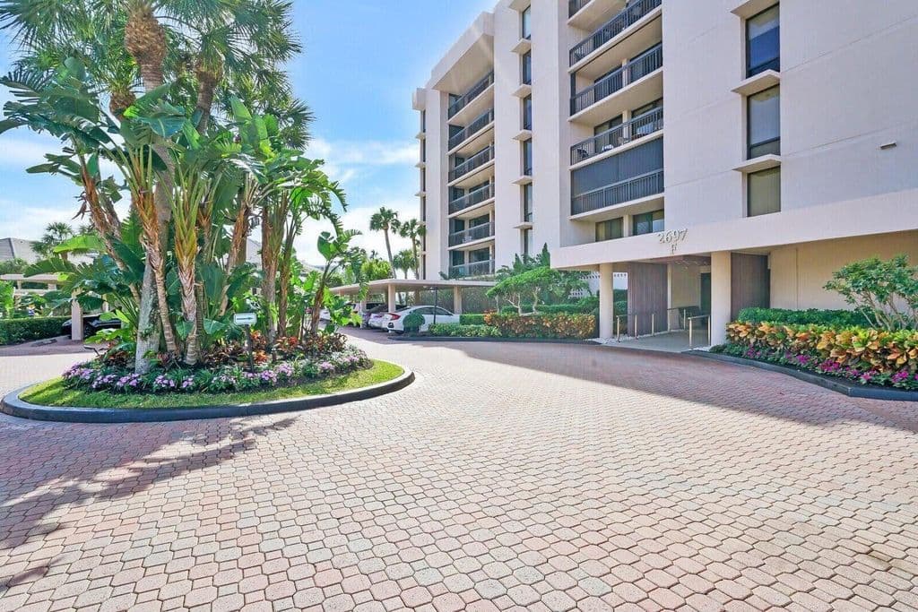 2+1 Condo — 2697 N Ocean Boulevard #F-205