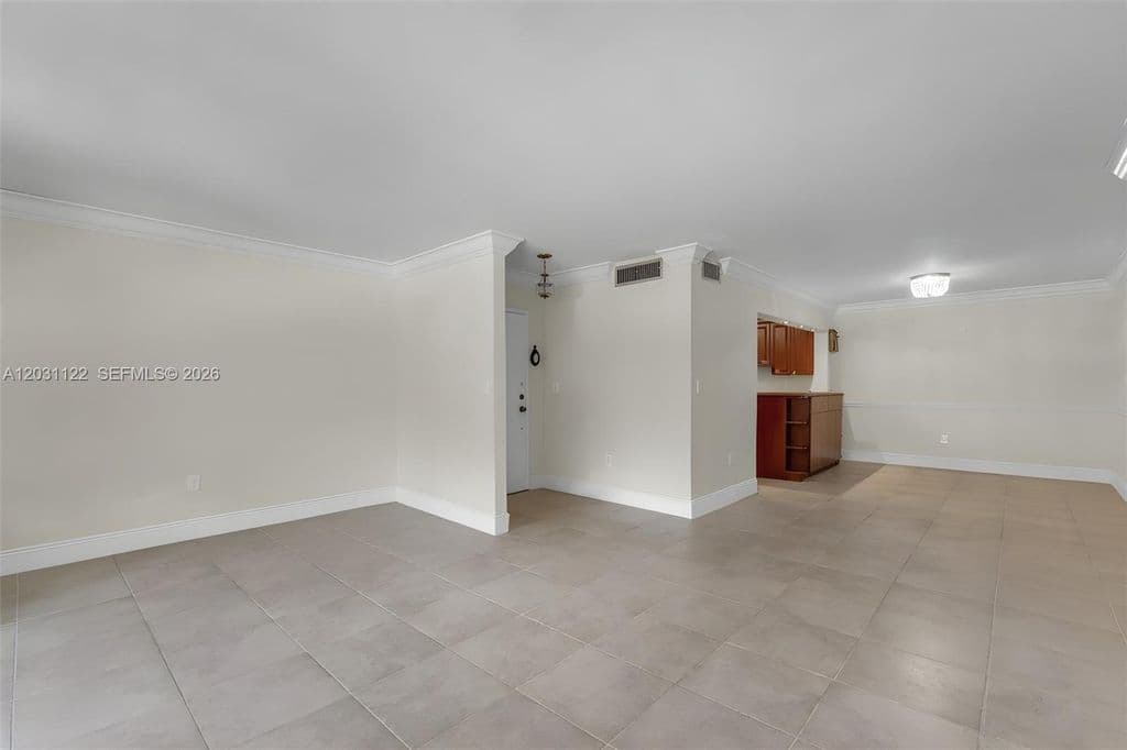 3+1 Condo — 6911 SW 147th Ave APT 2H