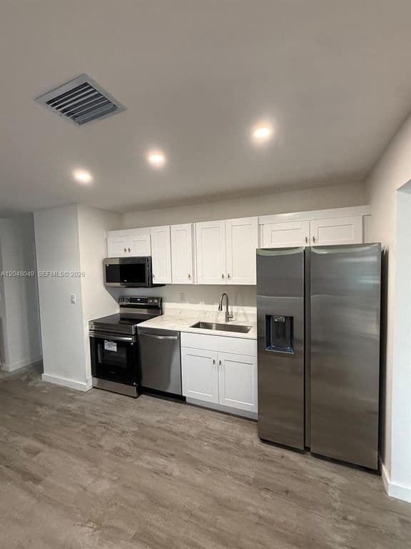 3+1 Müstakil ev — 2530 NW 14th Ct