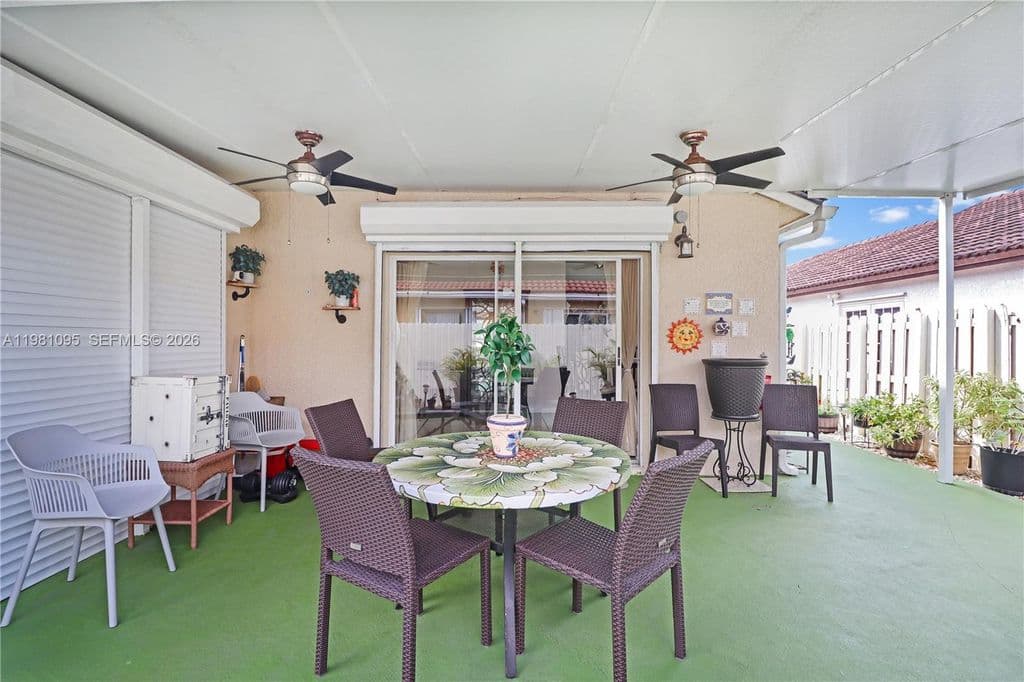 4+1 Müstakil ev — 8070 SW 157th Pl