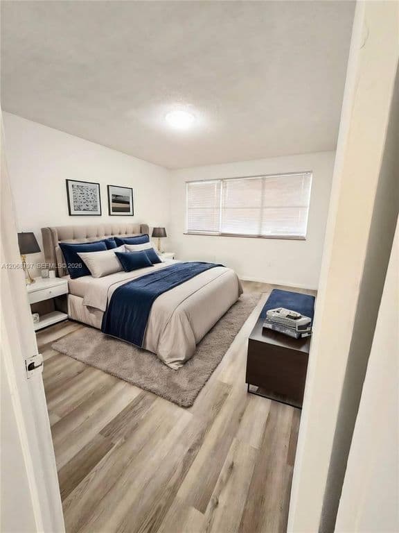 2-bedroom Condo — 1255 Marseille Dr #21