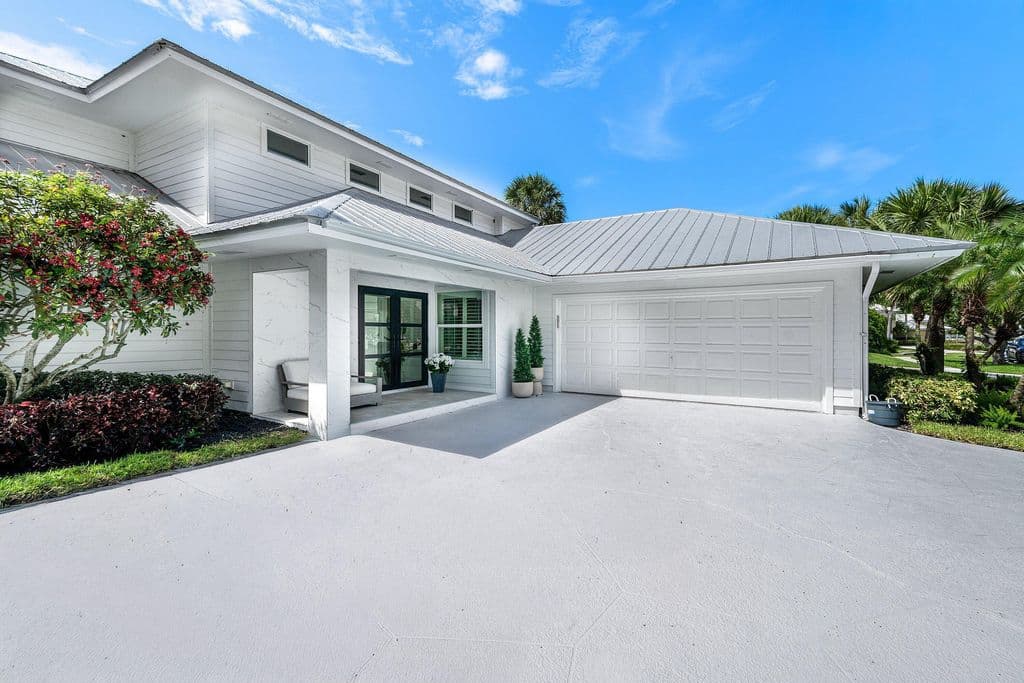 4-bedroom Single-Family Home — 139 Rotunda Drive