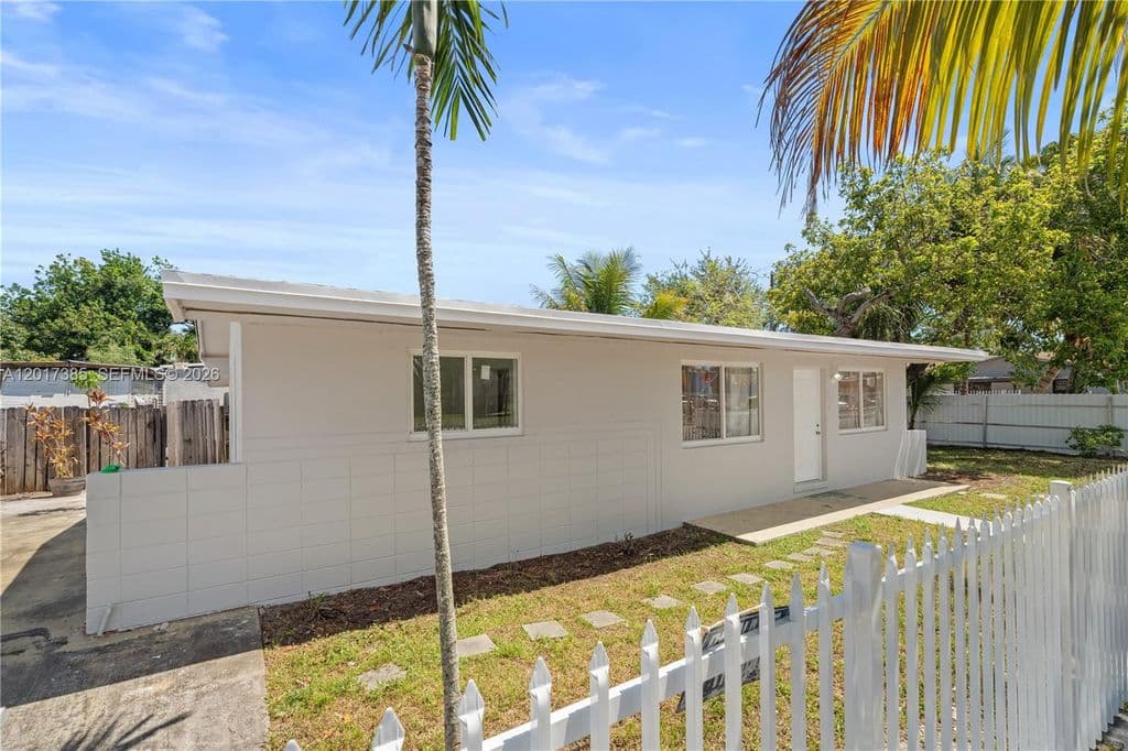 3-bedroom Single-Family Home — 8400 NW 24th Ct