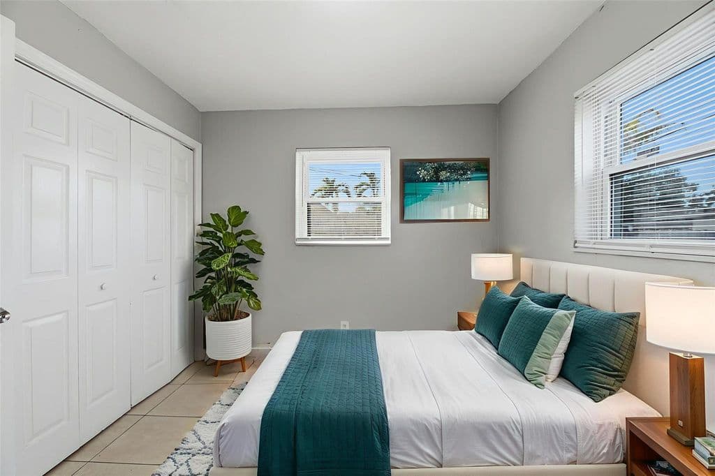 3-bedroom Single-Family Home — 5649 SW 36th Court