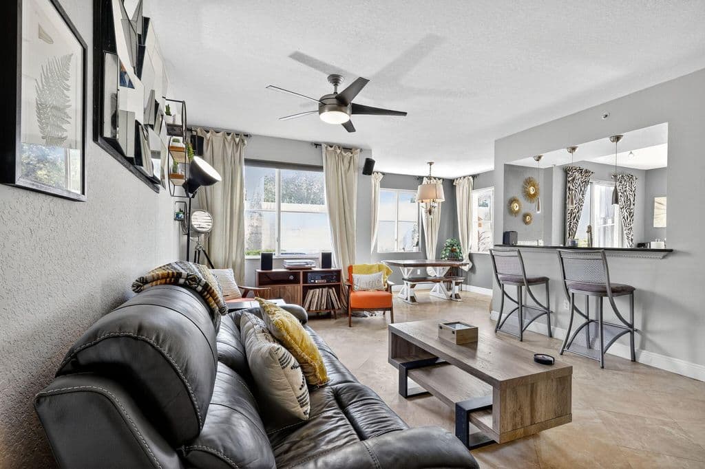 2+1 Condo — 11011 Legacy Lane #105