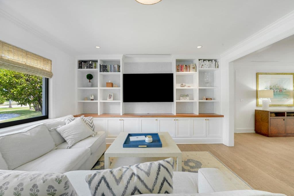 4+1 Müstakil ev — 704 PELICAN Way