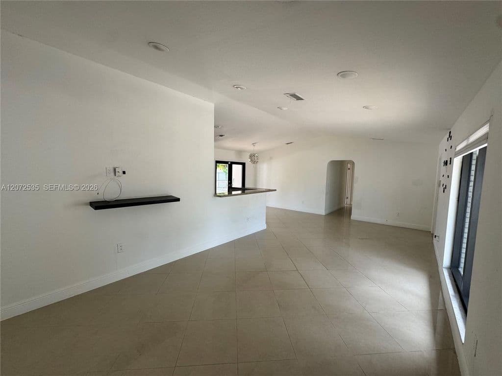 4-bedroom Single-Family Home — 13101 SW 259th St