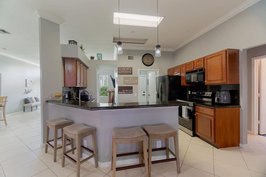 3+1 Müstakil ev — 149 Cove Road