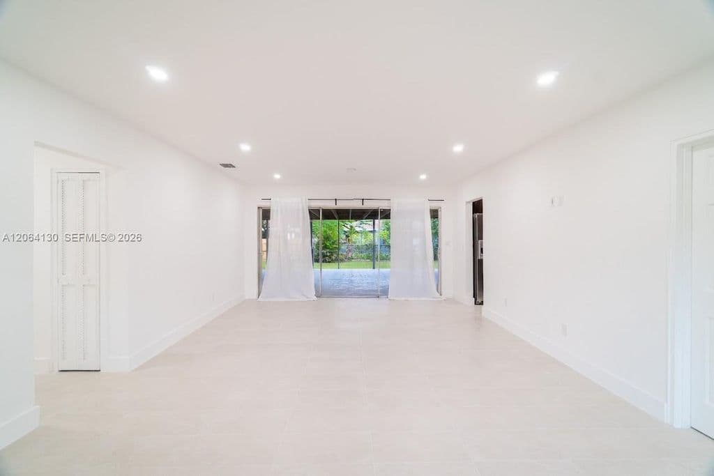 3-bedroom Single-Family Home — 320 NE 160th St