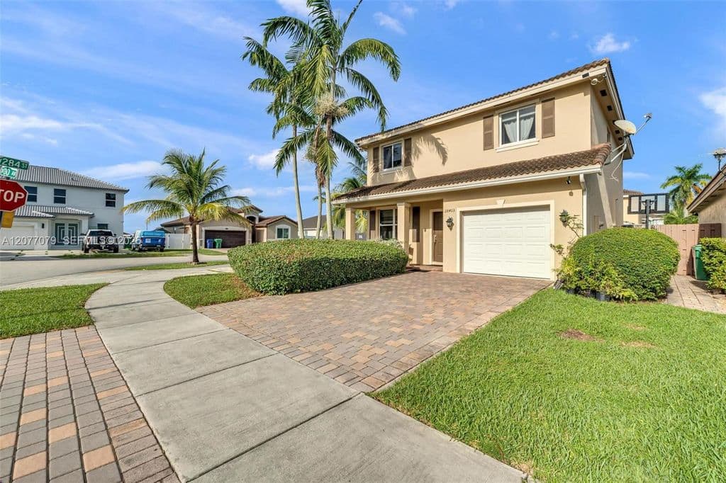 4-bedroom Single-Family Home — 28403 SW 130th Ave