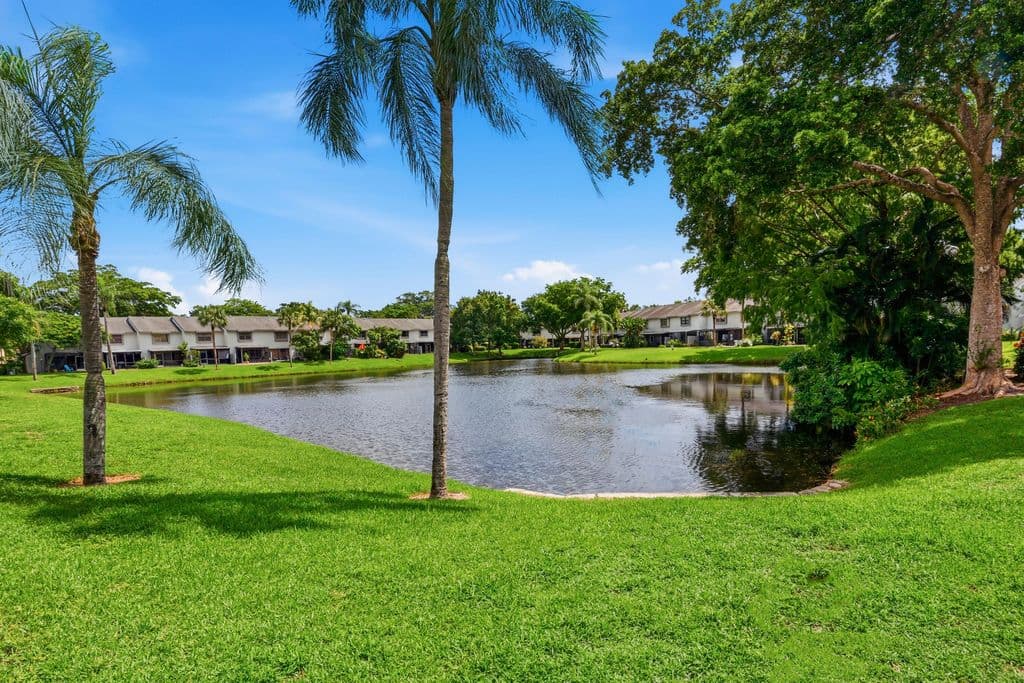 2+1 Mülk — 3435 CARAMBOLA Circle S #2462