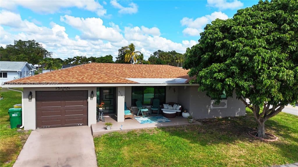2+1 Müstakil ev — 4701 NW 44th St