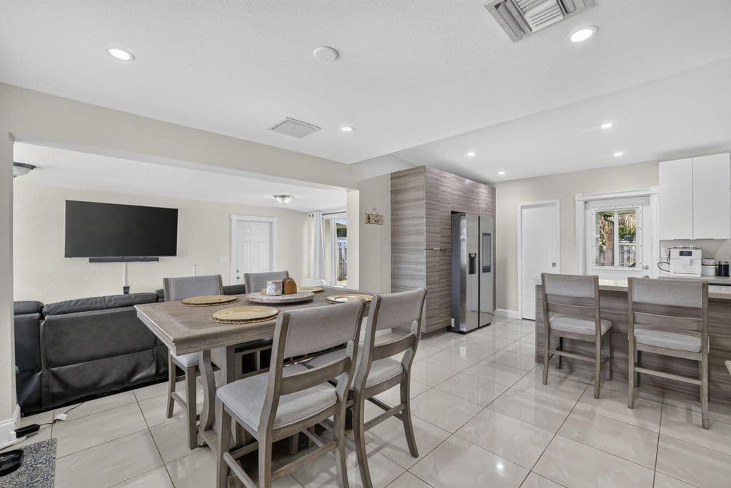 3-bedroom Single-Family Home — 1633 NE 51st Court